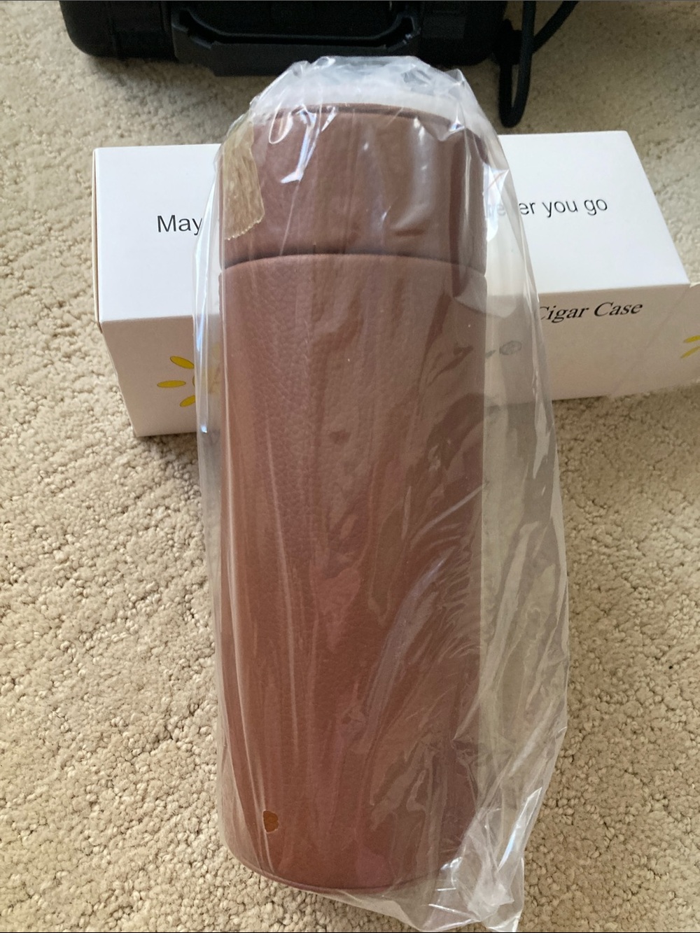NEW Leather cigar case with humidor and cedar lining